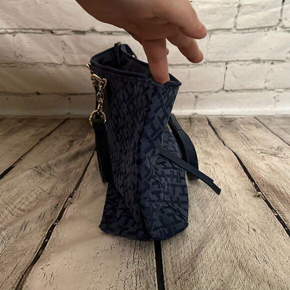 Tommy Hilfiger Navy Monogram Shoulder Bag with Gold Accents - Picture 3 of 5